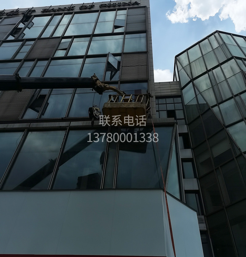 北仑富邦广场外墙漏水维修